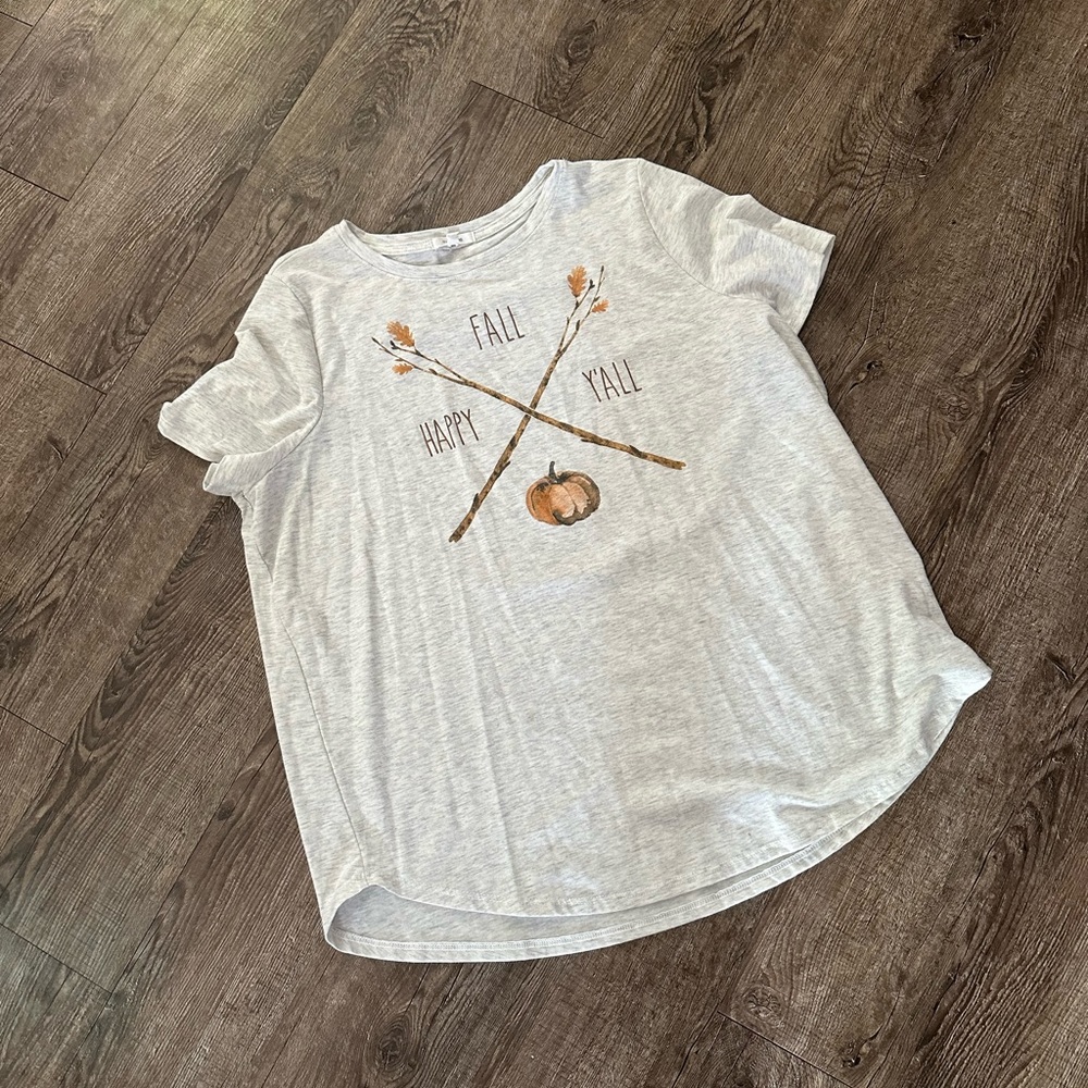Gray “Happy Fall Y’all” Graphic Tee